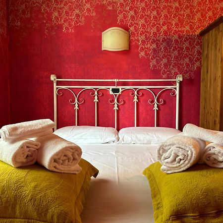 Relais San Michele Guest House Rivoli Veronese Bagian luar foto