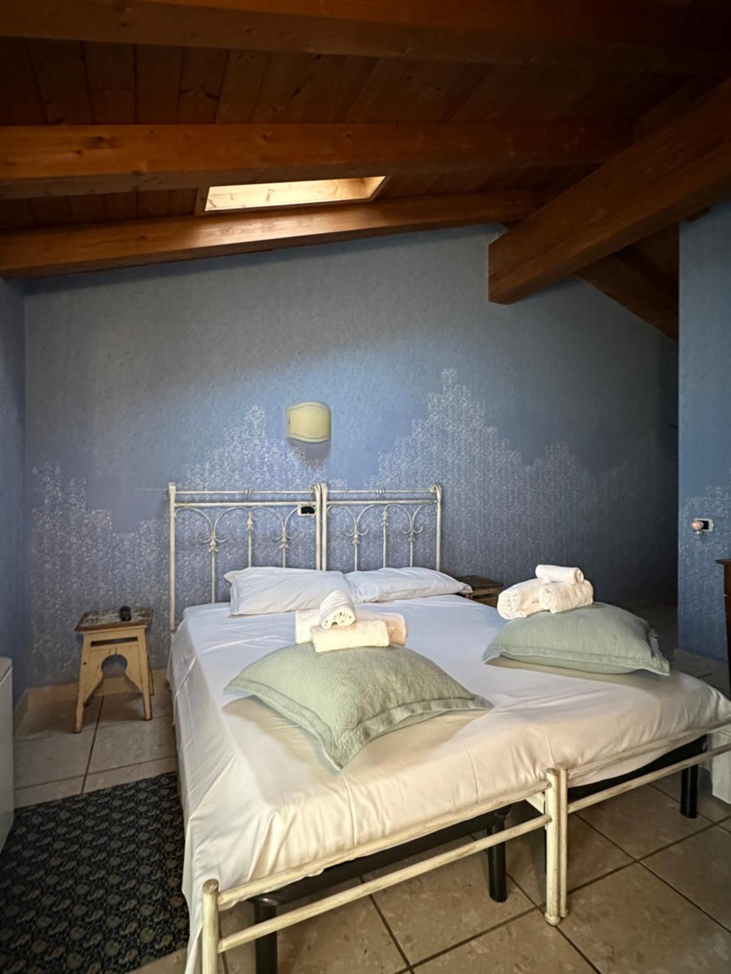 Relais San Michele Guest House Rivoli Veronese Bagian luar foto