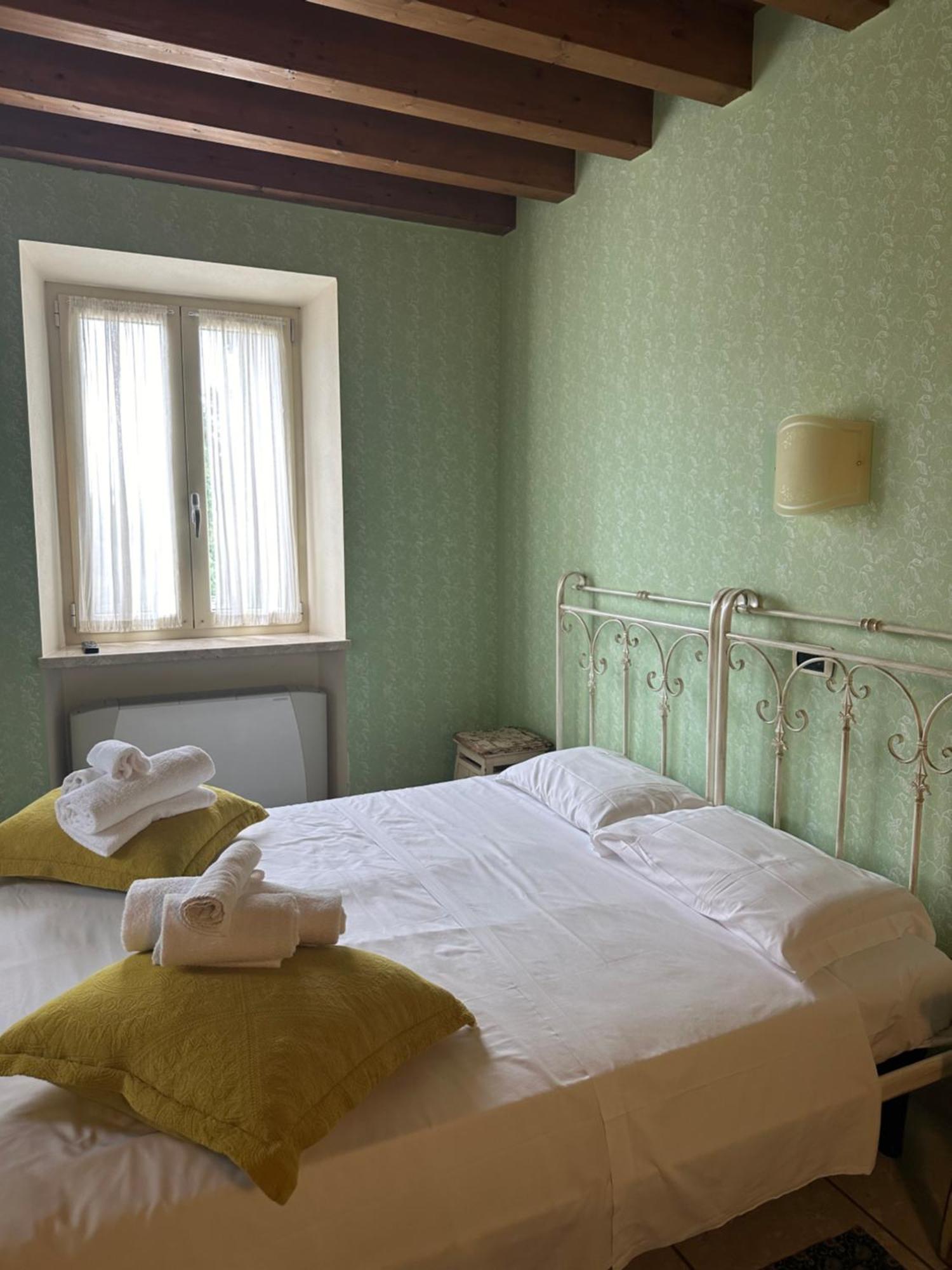 Relais San Michele Guest House Rivoli Veronese Bagian luar foto